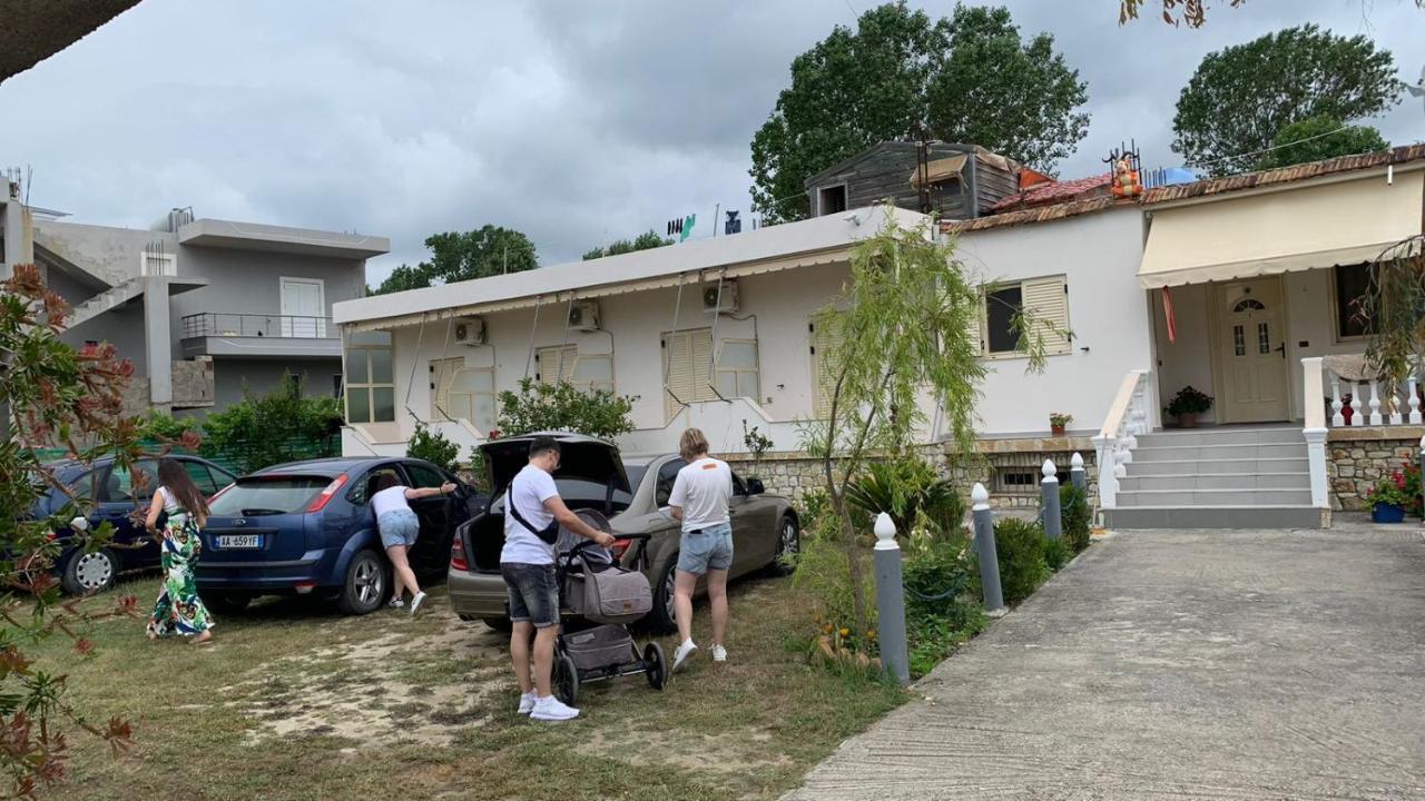 Hotel Vila Andi Zverneci Extérieur photo