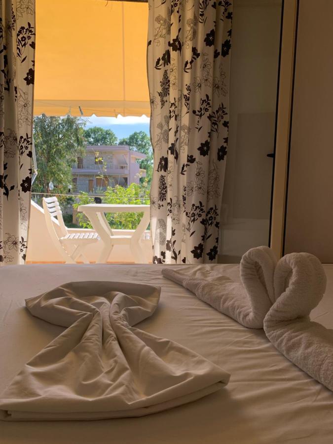 Hotel Vila Andi Zverneci Extérieur photo